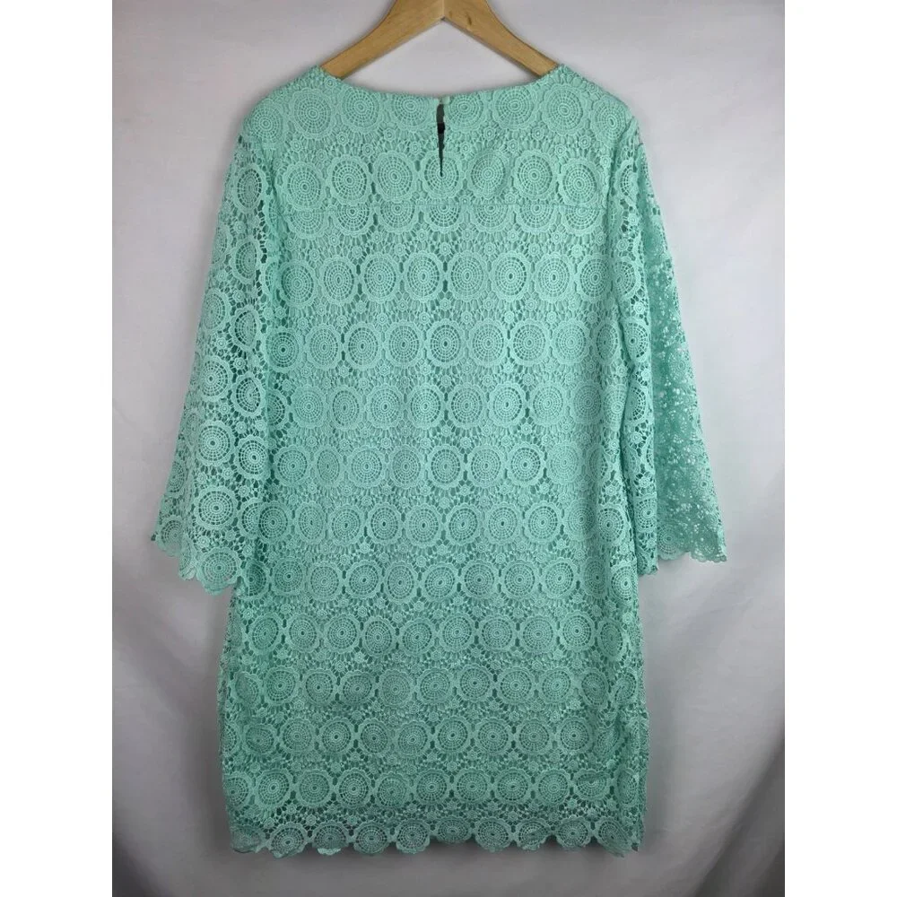 Crown & Ivy Women's Dress Size 16 Mint Green Lace Overlay Long Sleeve Dress